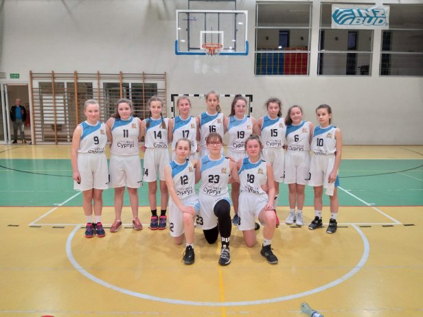 drużyna młodziczek ISWJ